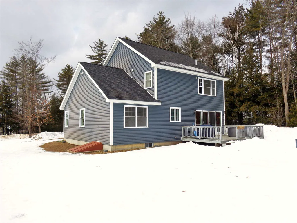 9 Riverwood Drive New Hampton NH 03256