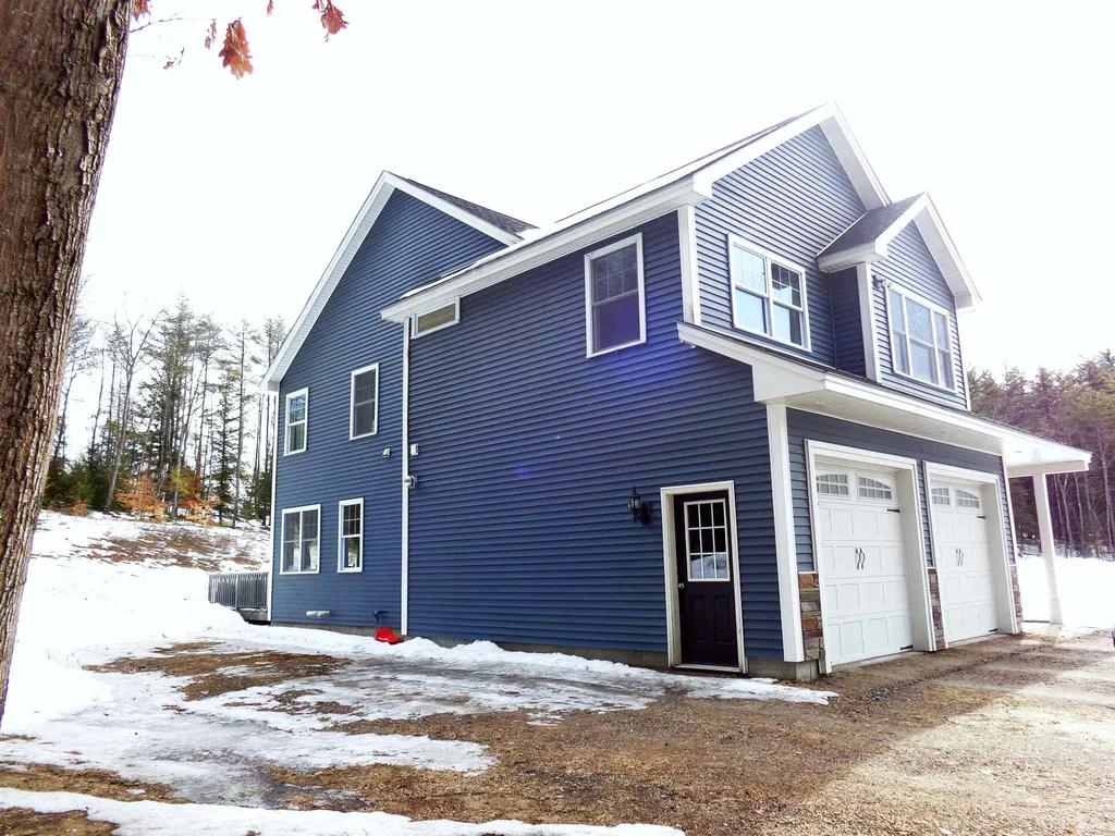 9 Riverwood Drive New Hampton NH 03256