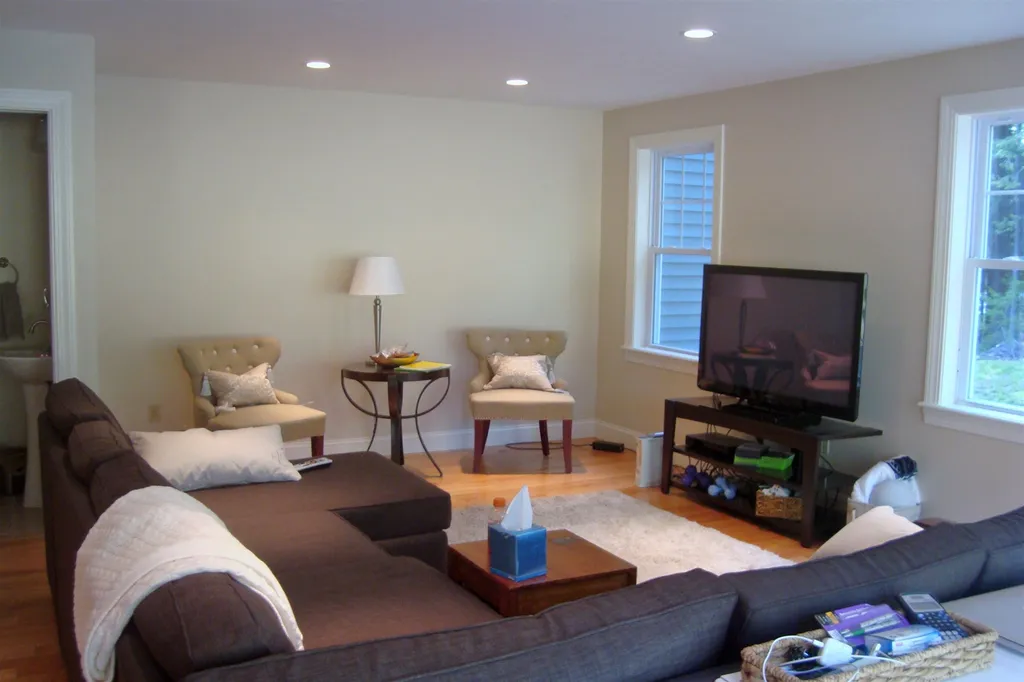 9 Riverwood Drive New Hampton NH 03256