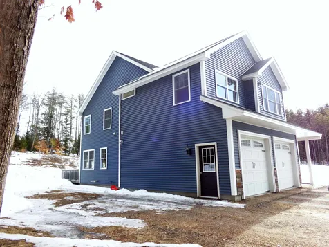 9 Riverwood Drive New Hampton NH 03256