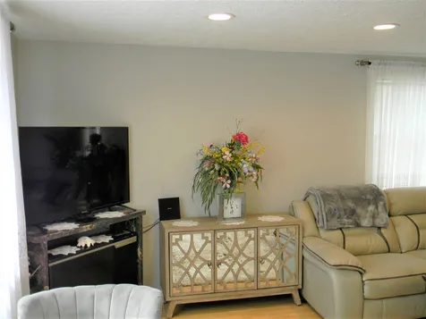 360 Vinton Street Manchester NH 03103