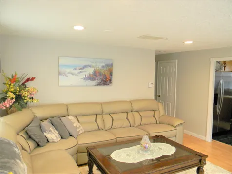 360 Vinton Street Manchester NH 03103