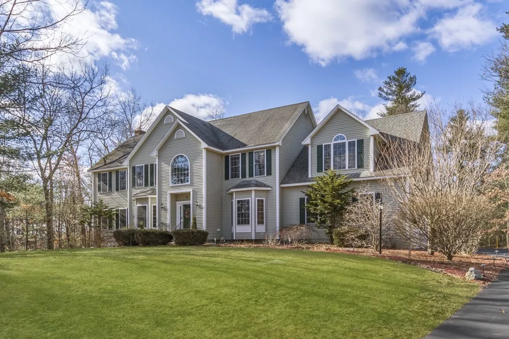 20 Settlers Ridge Windham NH 03087