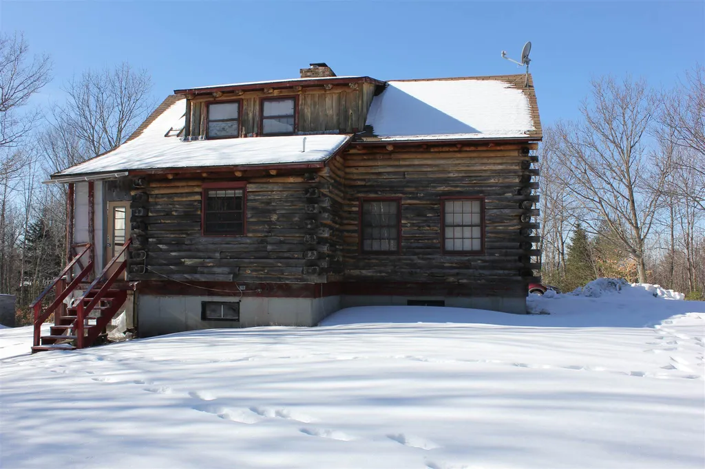108 Brock Hill Road Grafton NH 03240