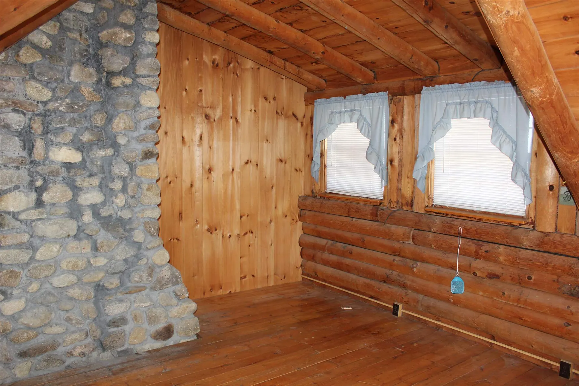 108 Brock Hill Road Grafton NH 03240