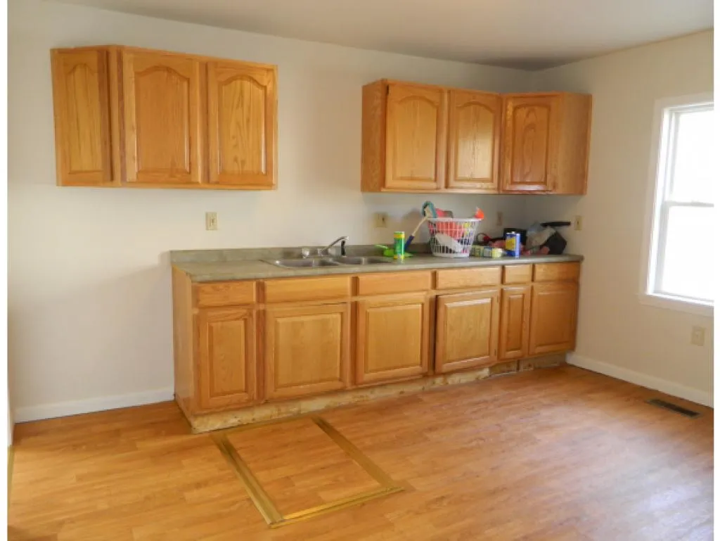 94 Ledge Street Nashua NH 03060