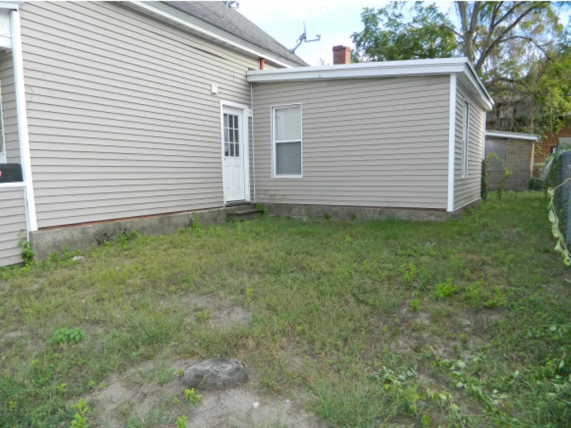 94 Ledge Street Nashua NH 03060