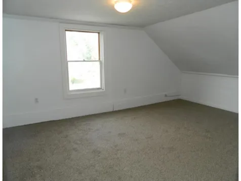 94 Ledge Street Nashua NH 03060