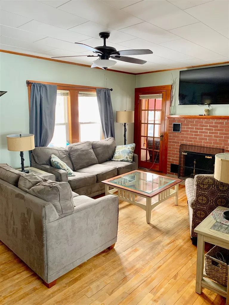 23 Nh Route 145 Colebrook NH 03576