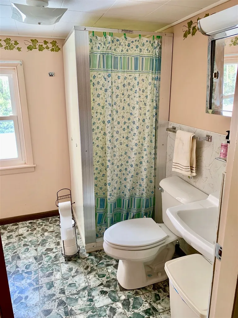 23 Nh Route 145 Colebrook NH 03576