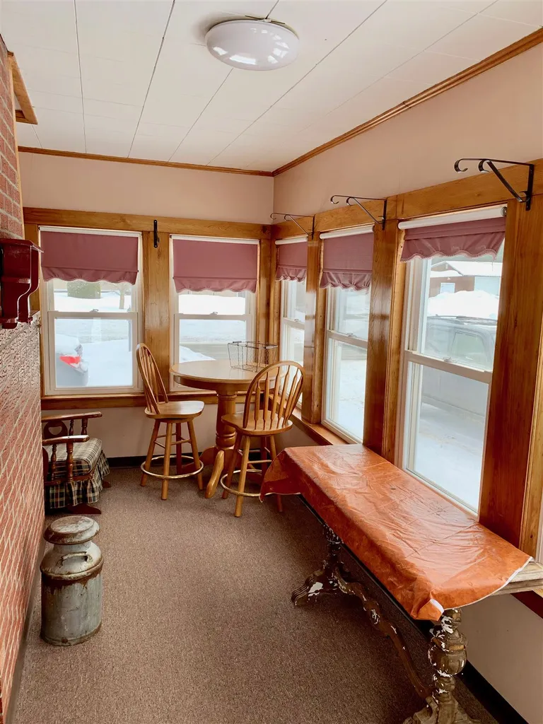 23 Nh Route 145 Colebrook NH 03576