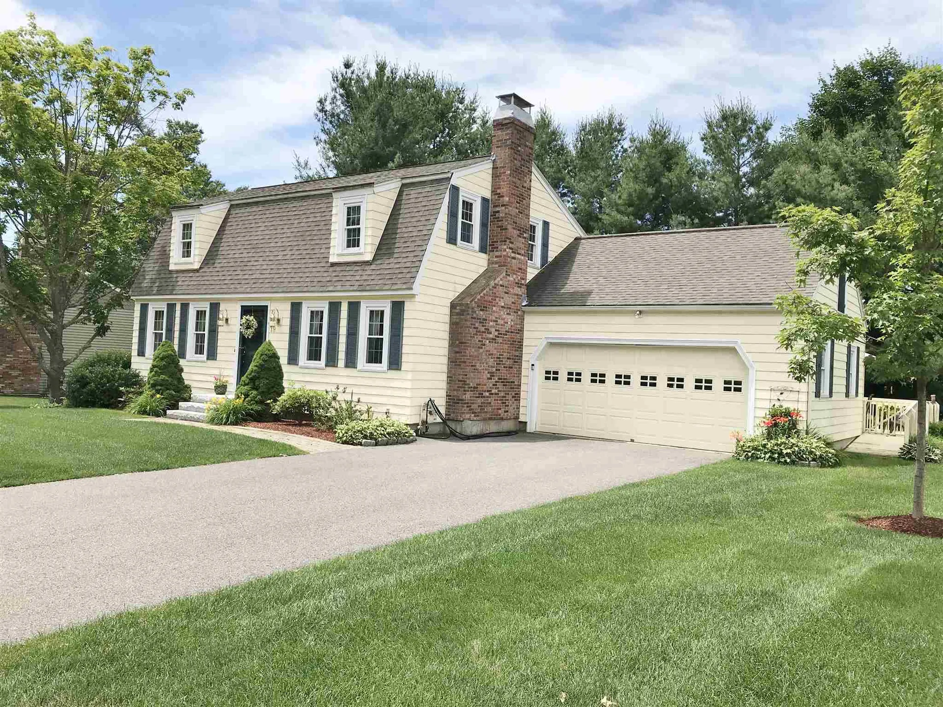 19 Amble Road Nashua NH 03062