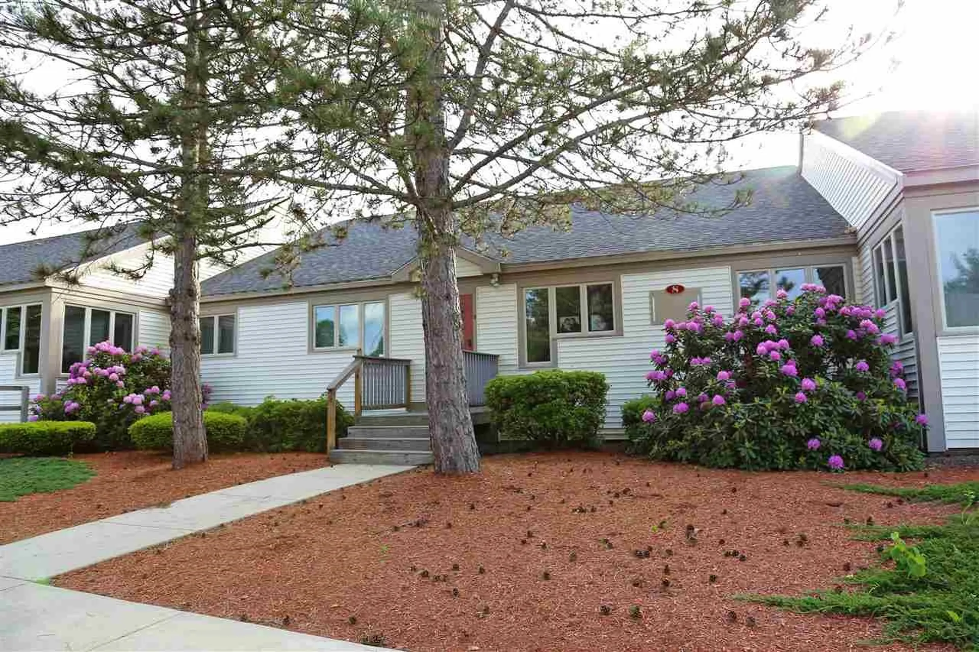 5 Northern Boulevard Amherst NH 03031