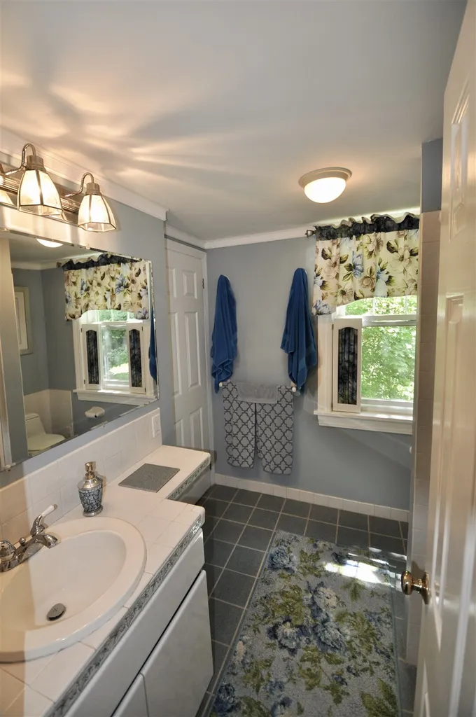 202 Wheeler Road Hollis NH 03049