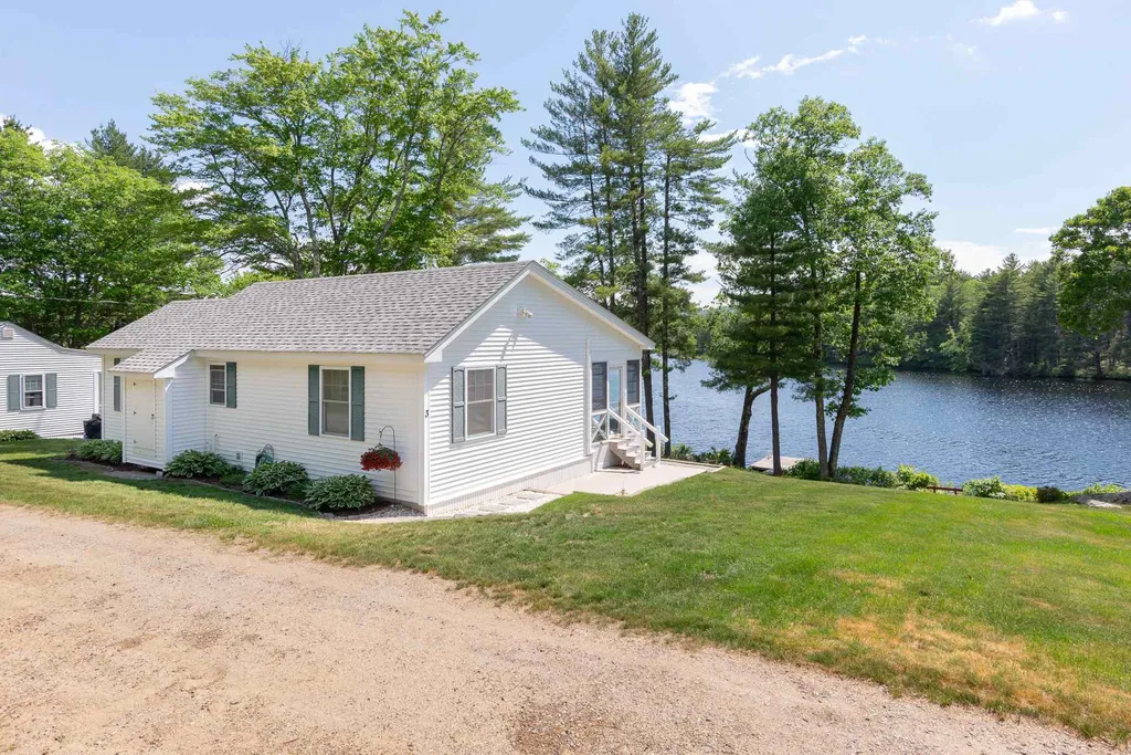 51 Meredith Center Road Meredith NH 03253