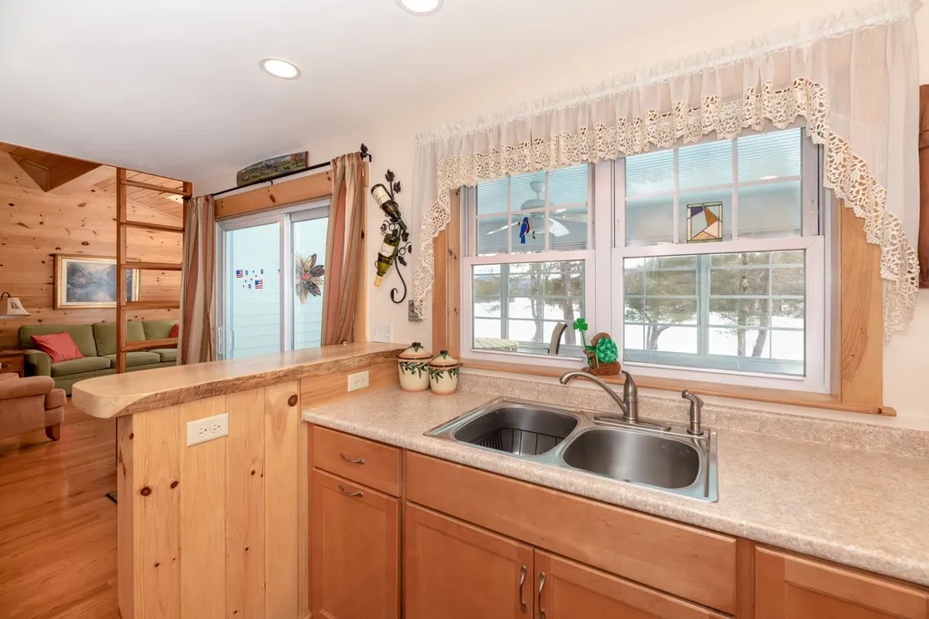 51 Meredith Center Road Meredith NH 03253
