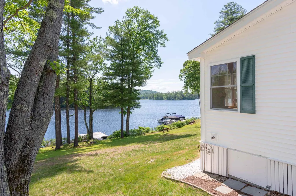 51 Meredith Center Road Meredith NH 03253