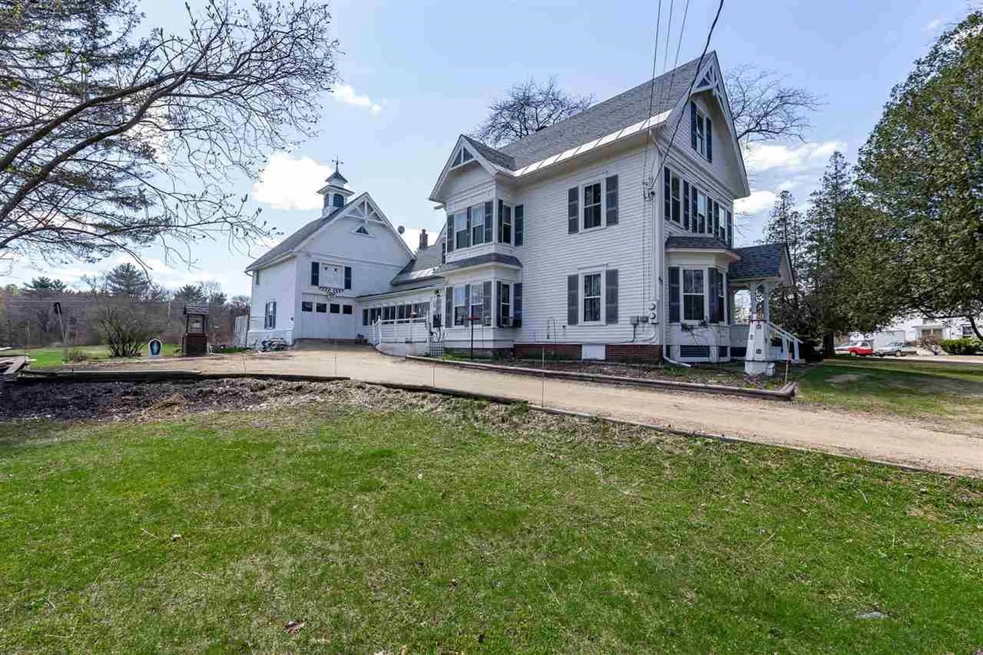 40 Parade Circle Barnstead NH 03218