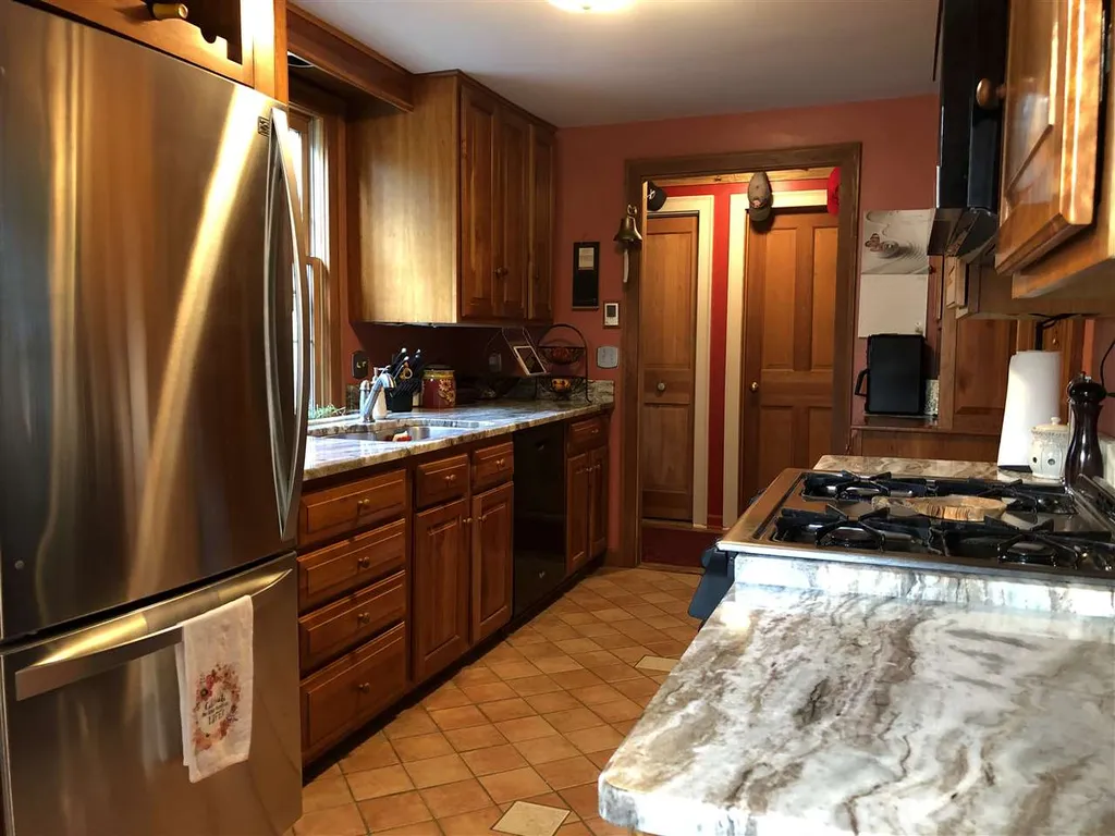 16 Payne Road Lebanon NH 03766