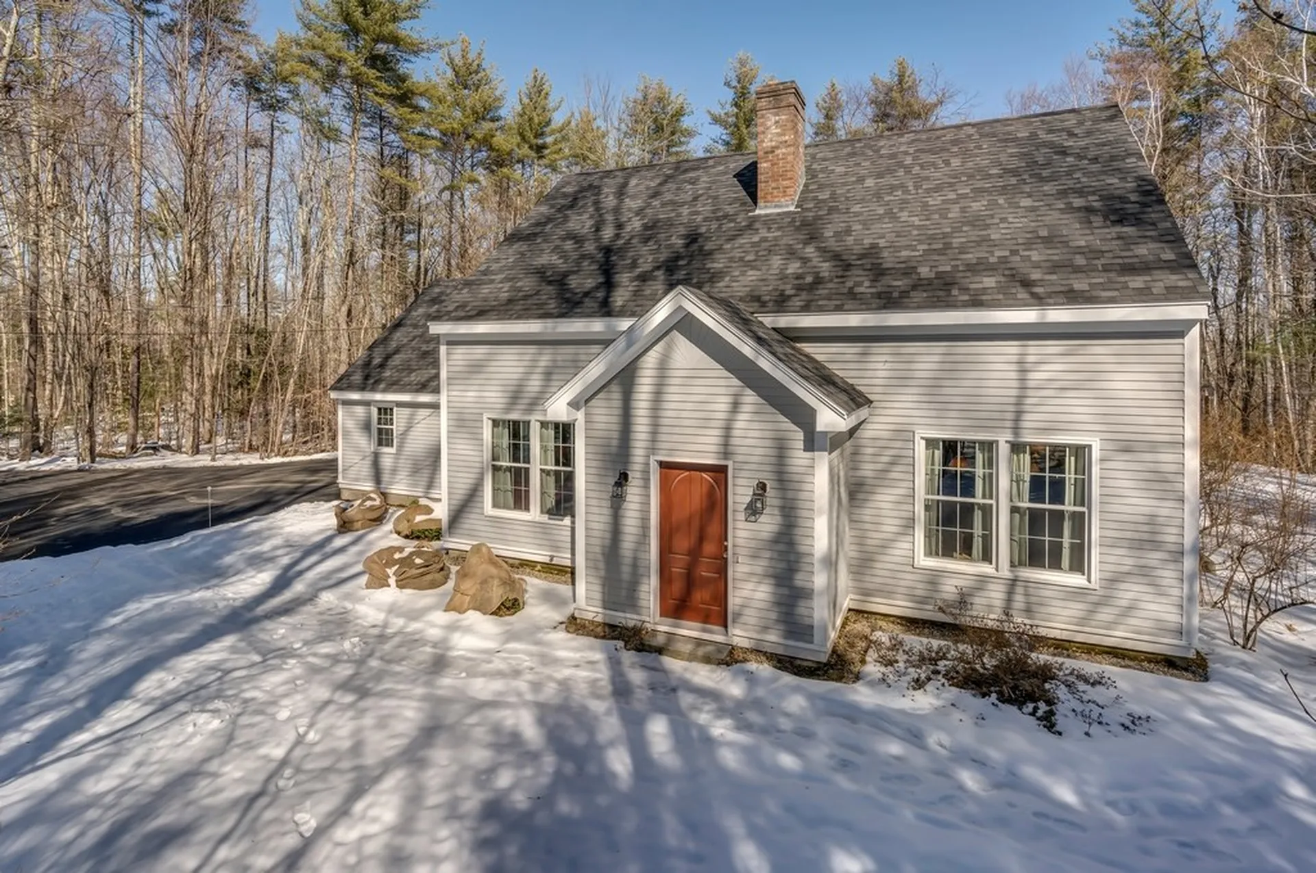 54 County Road Amherst NH 03031