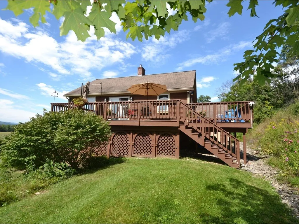 347 Round Barn Road Ferrisburgh VT 05456