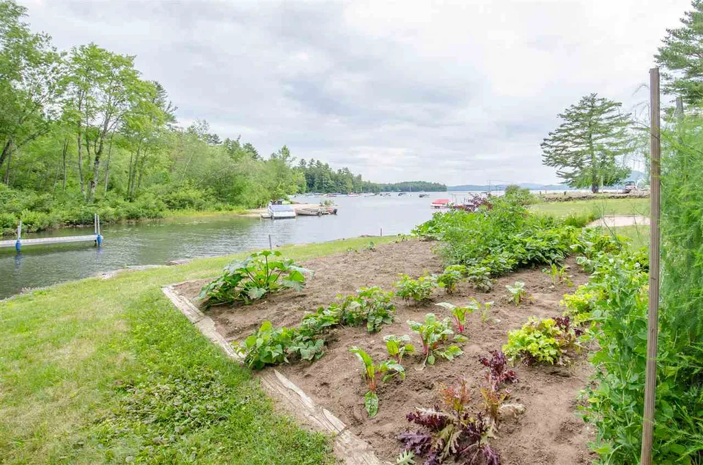 5 Vista Drive Hebron NH 03241