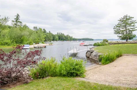 5 Vista Drive Hebron NH 03241