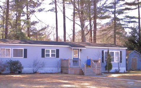 30 Donna Drive Exeter NH 03833