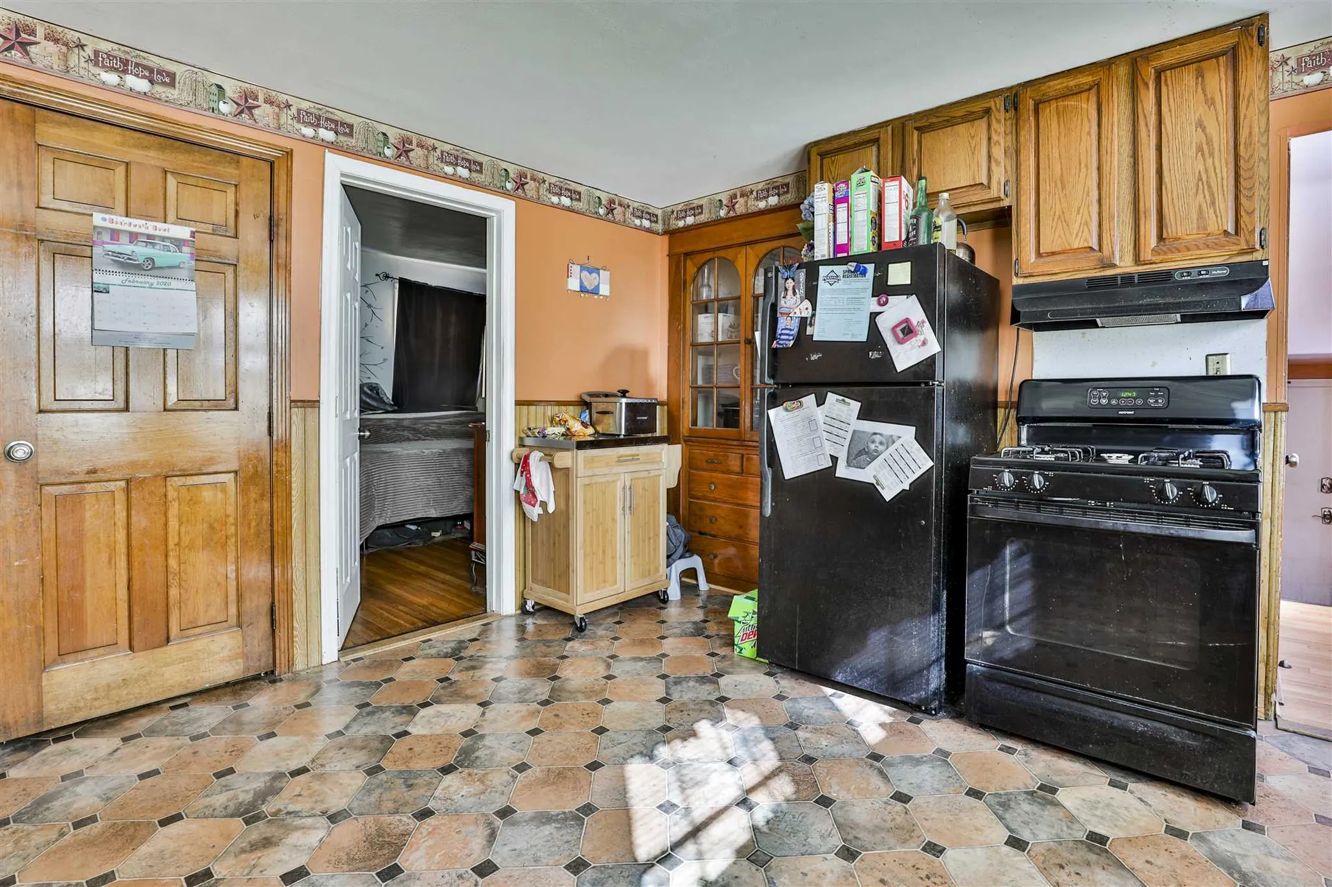 98 Pine Street Nashua NH 03060