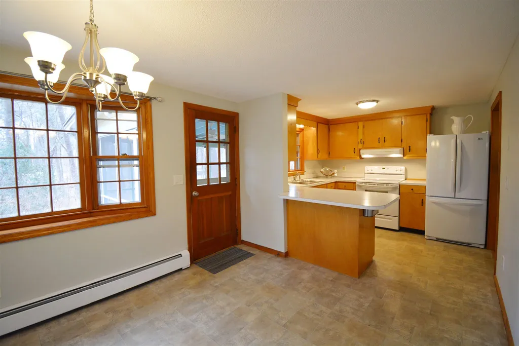 42 Rockrimmon Road Kingston NH 03848