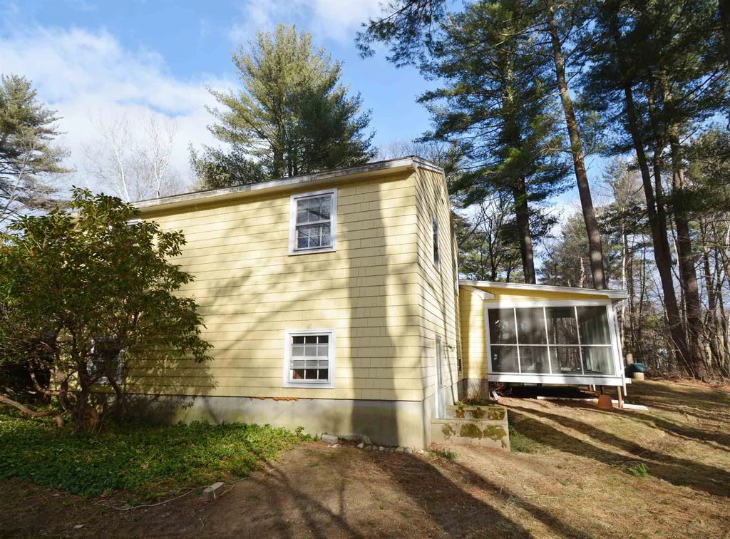 42 Rockrimmon Road Kingston NH 03848