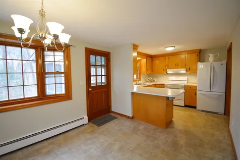 42 Rockrimmon Road Kingston NH 03848