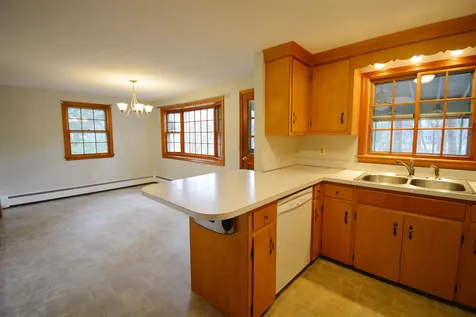 42 Rockrimmon Road Kingston NH 03848