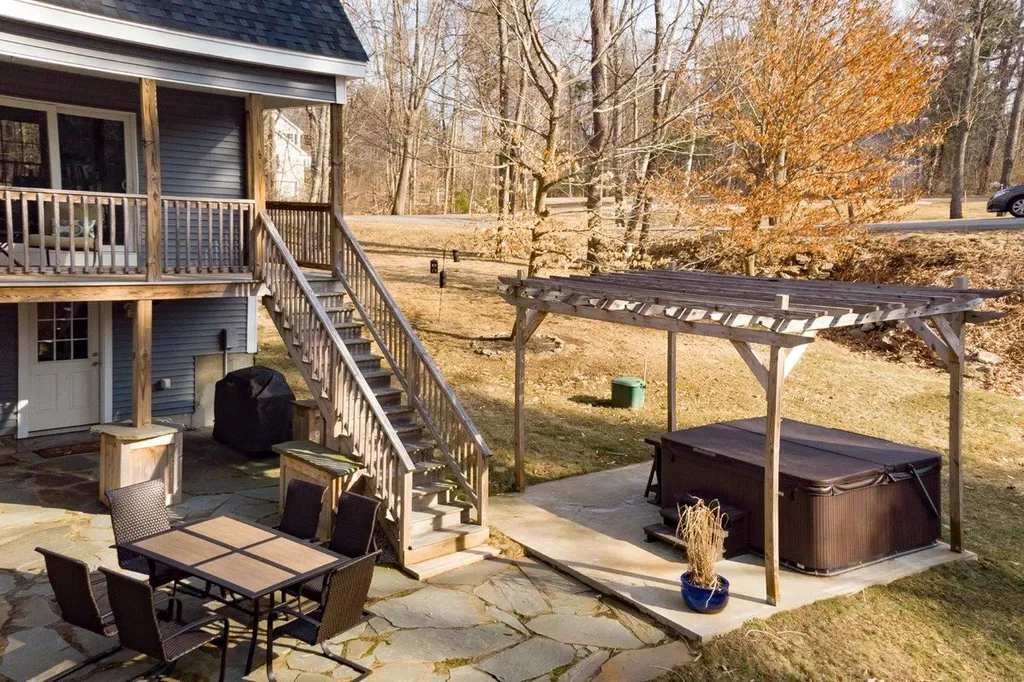12 Kittree Lane Kittery ME 03904