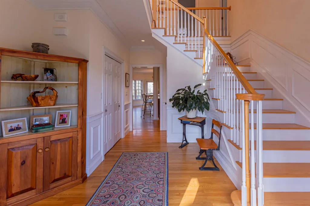 29 Chapel Road North Hampton NH 03862