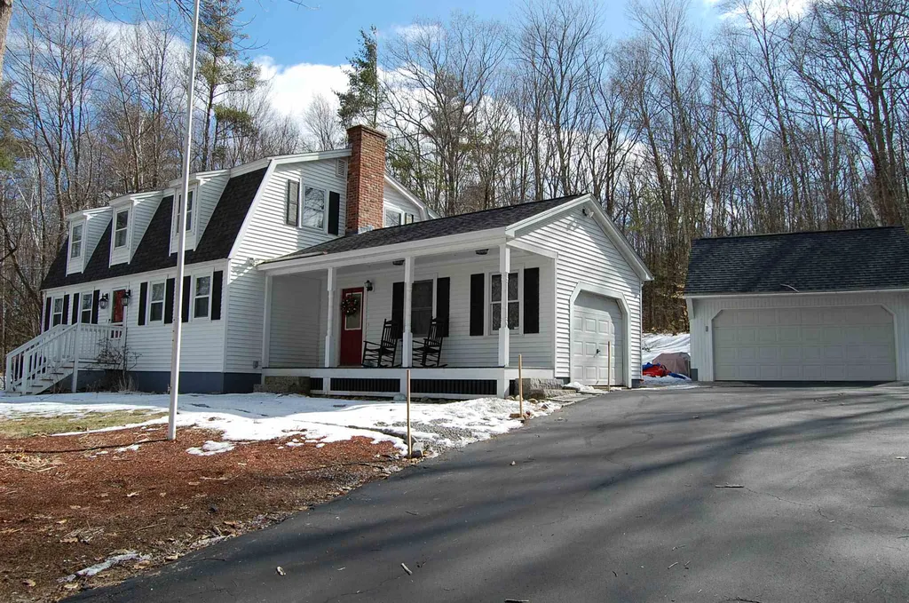 15 Stacey Lane Goffstown NH 03045
