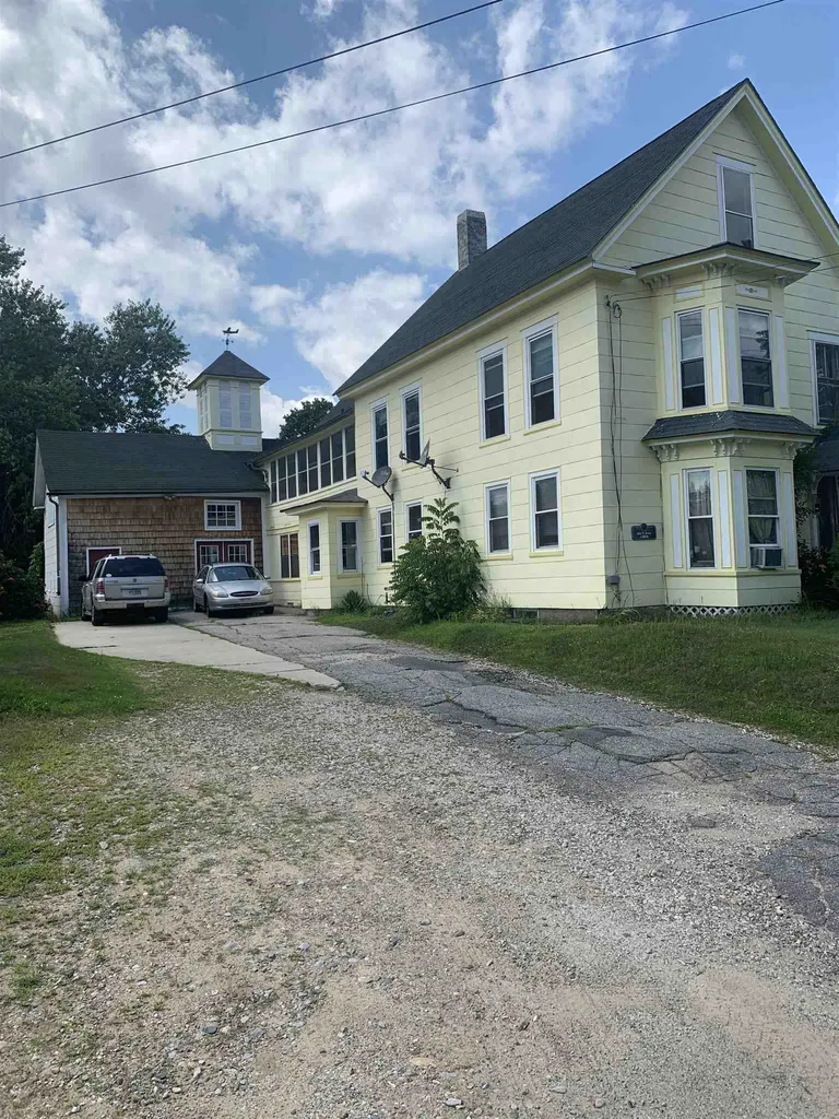 15 Crescent Street Pittsfield NH 03263