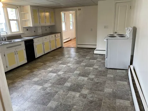 15 Crescent Street Pittsfield NH 03263