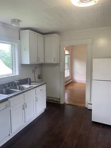 15 Crescent Street Pittsfield NH 03263