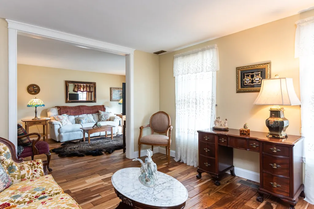 20 Pennichuck Street Nashua NH 03064