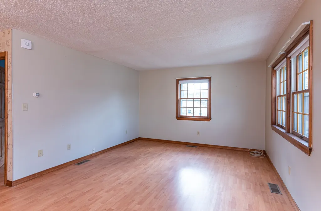 20 Pennichuck Street Nashua NH 03064