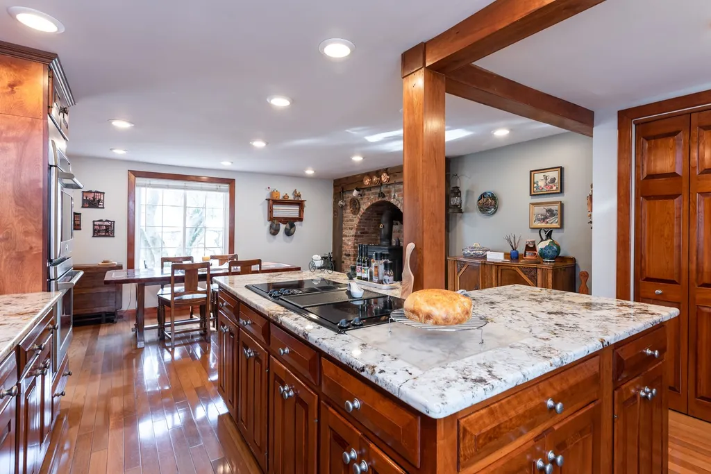 20 Pennichuck Street Nashua NH 03064