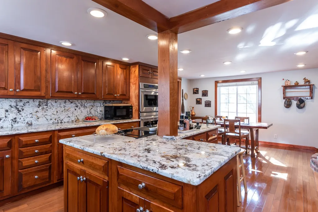 20 Pennichuck Street Nashua NH 03064