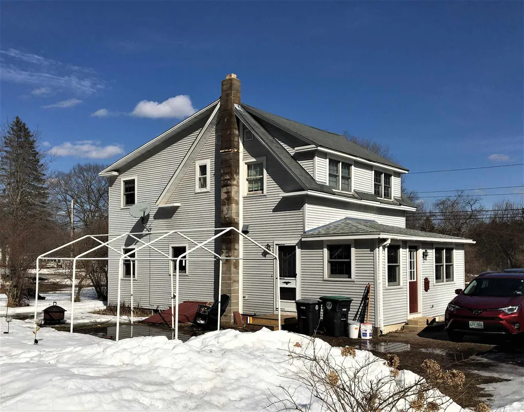 143 Thunder Road Franklin NH 03235