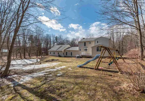 112 Oak Hill Road Barrington NH 03825