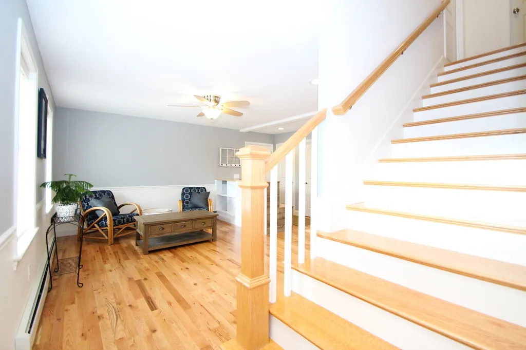 77 Mast Road Lee NH 03861