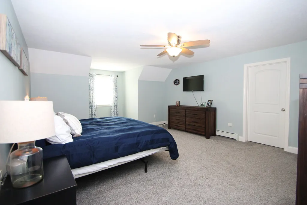 77 Mast Road Lee NH 03861