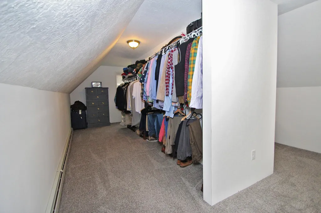 77 Mast Road Lee NH 03861