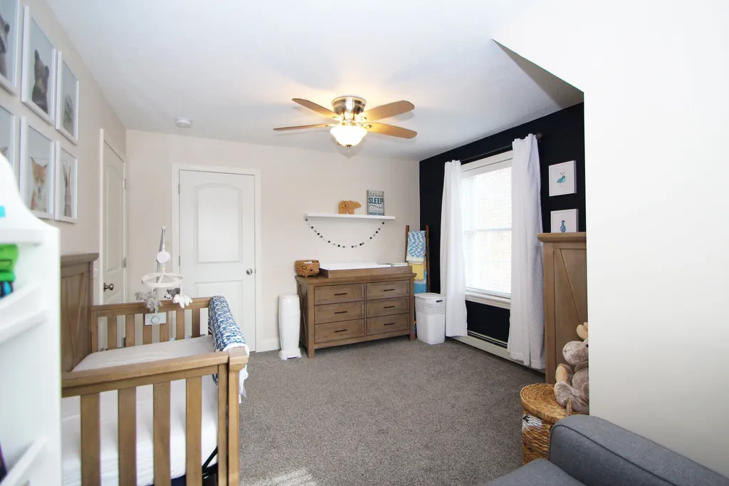 77 Mast Road Lee NH 03861