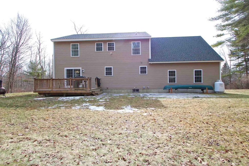 77 Mast Road Lee NH 03861